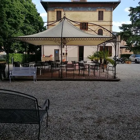 Raffaello Park 3* Asís